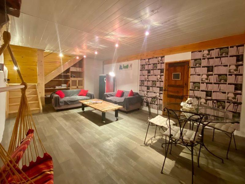 Maison D'Hotes La Dromandise Saint-Arcons-de-Barges Εξωτερικό φωτογραφία